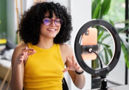 Specifications of crescent ring light types